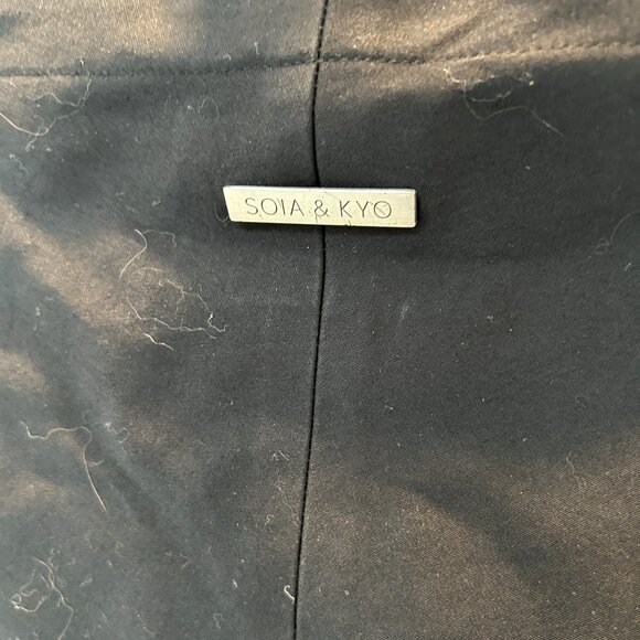 Soya & Kyo Trenchcoat - Picture 4 of 4